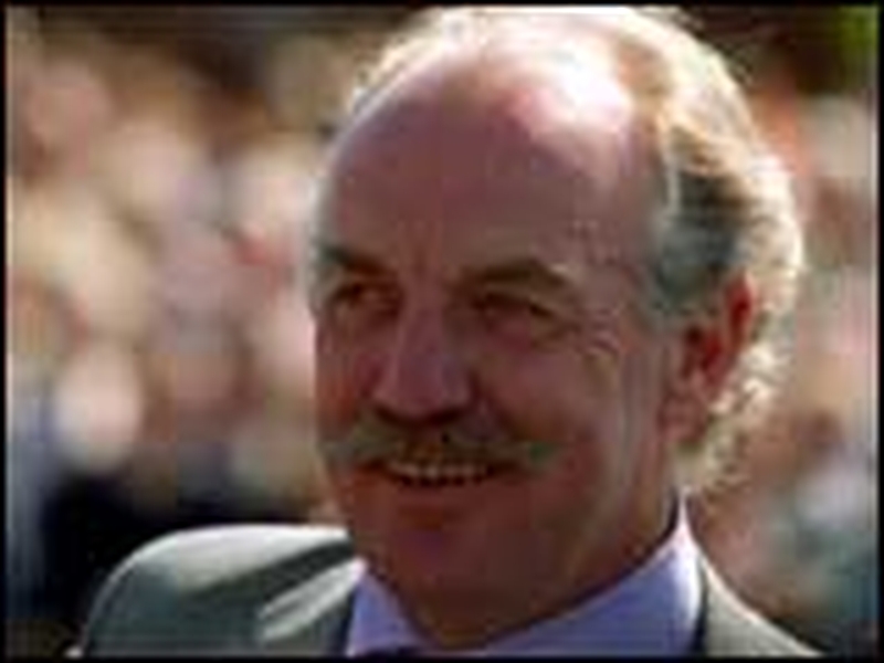 Dermot Desmond - Buys one third of Reitumo Banka