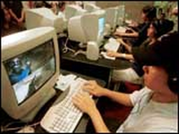 Computer hackers - Windows vulnerable