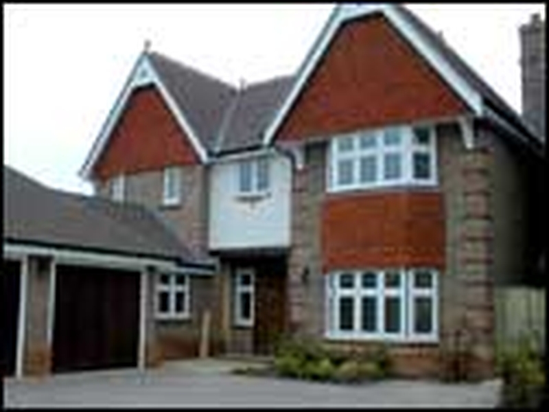 Housing market - Shock unlikely in 2005