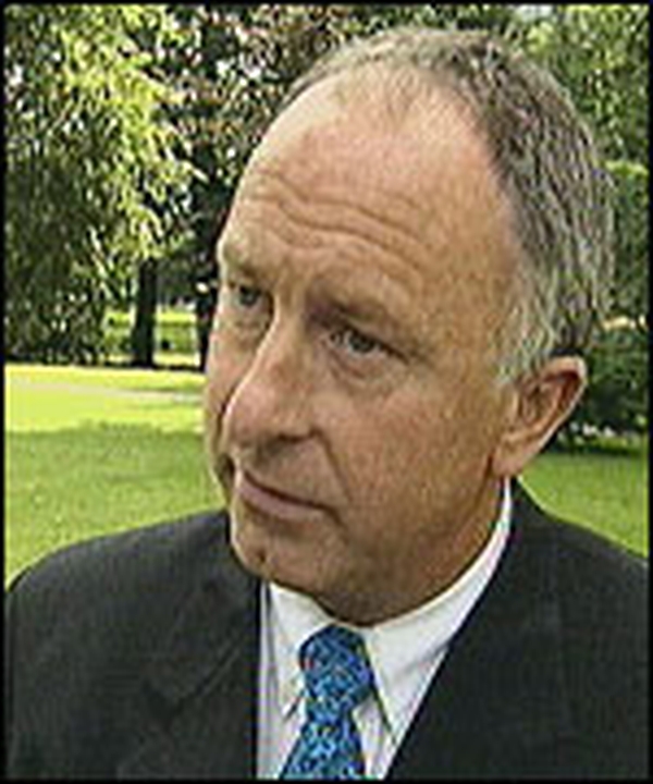 Dermot Ahern - Broadband report welcomed