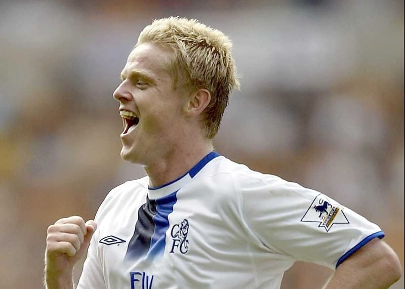 Damien Duff set up Carlton Cole for Chelsea's first goal in this afternoon's FA Cup clash with Huddersfield