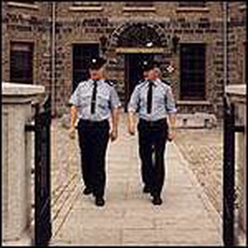 Gardai - Wages much better than industrial wage