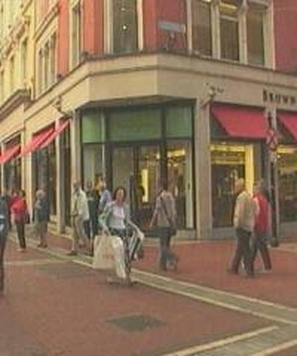 Christmas shopping - Retailers facing bumper season - survey