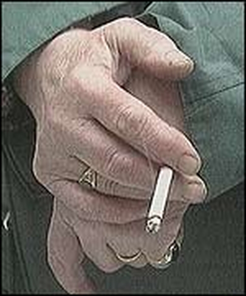 Passive smoking - Danger may be higher