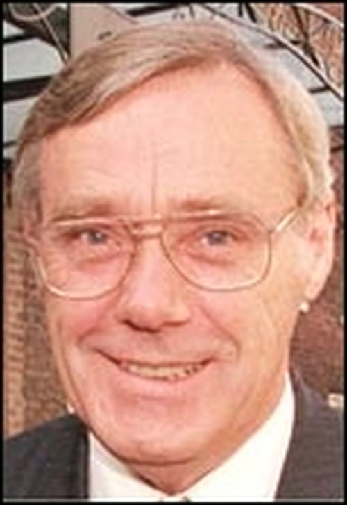 Tom Mulcahy - Resigns as Aer Lingus chairman
