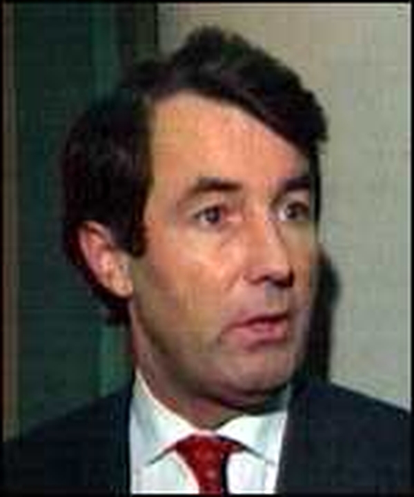 Michael Lowry - Solicitor links him to O'Brien purchase