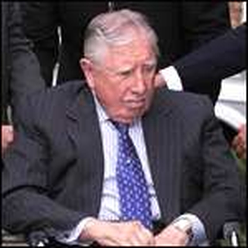 Augusto Pinochet - Suffers stroke