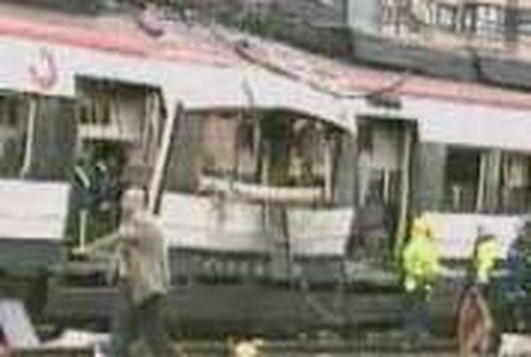 Madrid attacks - Zapatero vows to fight terror