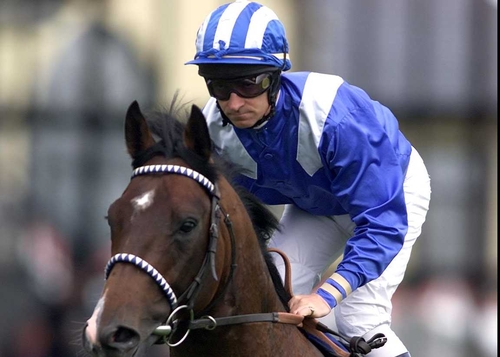 Smooth passage for Richard Hills in Scottish Derby