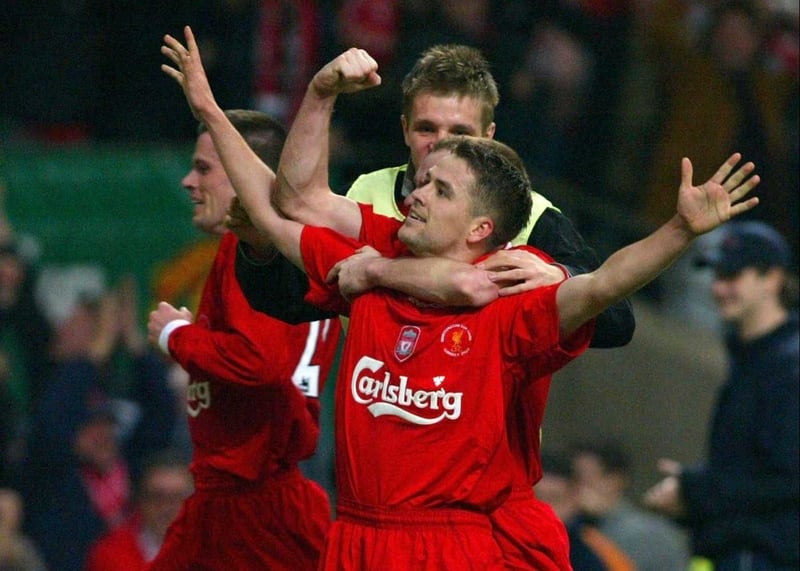 The return of Michael Owen could persuade Steven Gerrard to commit fully to Liverpool