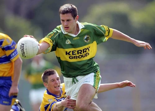 Goal-scorer Eoin Brosnan brushes aside the challenge of Clare's Enda Coughlan