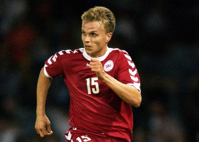 Danish winger Jesper Gronkjaer has joined Birmingham from Chelsea