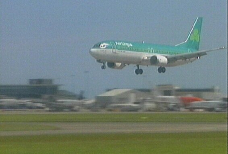 Aer Lingus - Row over pilots' overtime
