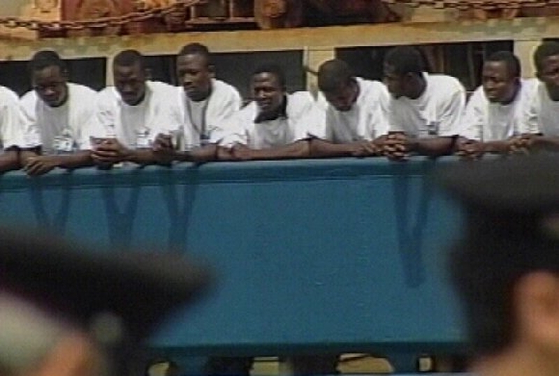 Sicily - Refugees thought to be fleeing Sudan