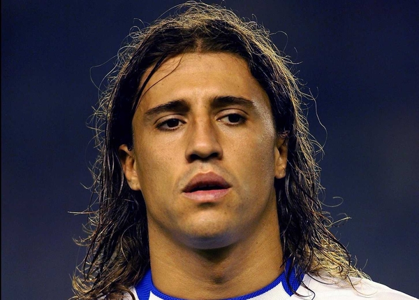 Chelsea's Hernan Crespo stole the points and the show with a stunning 92nd minute strike
