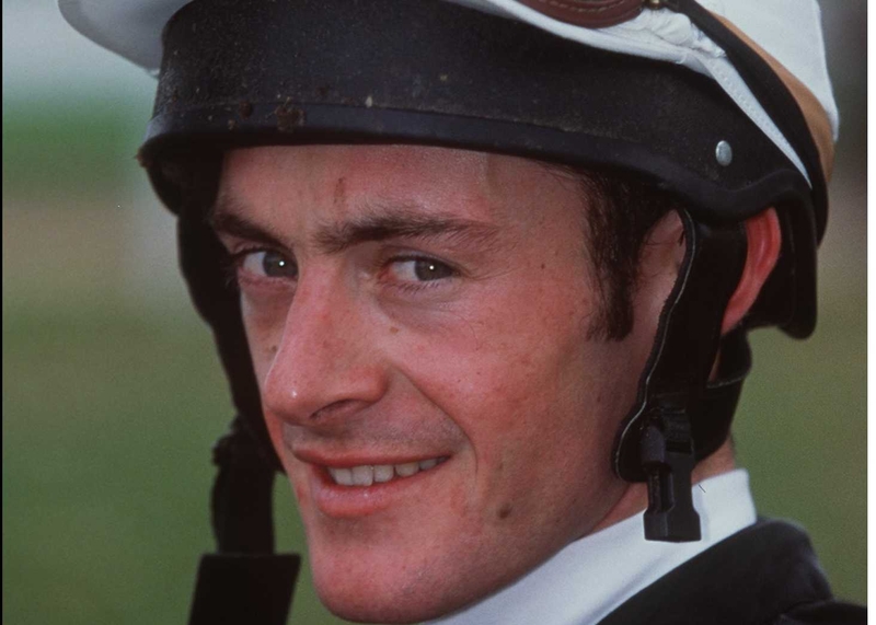 Peslier steers favourite home in Gold Cup