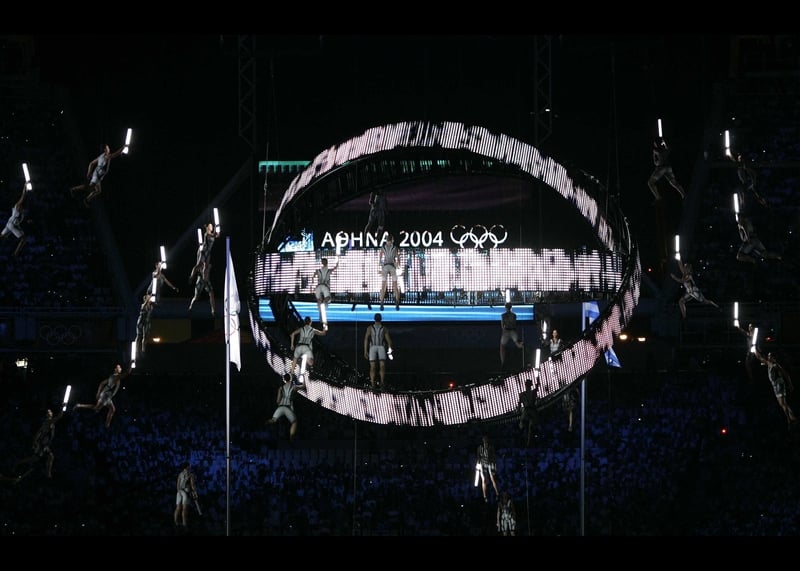 5 cities are hoping to put on a spectacular opening ceremony in 2012, as Athens did earlier this summer