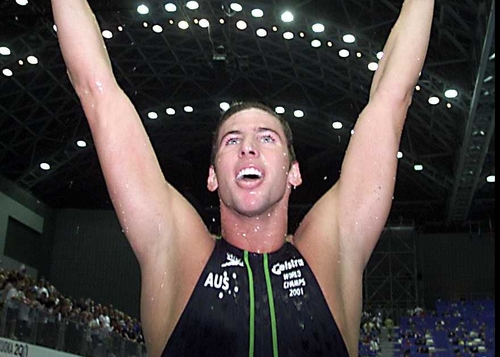 Australia's Grant Hackett became the first swimmer to win the same event at four World Championships following previous victories in the 1500m in 1998, 2001 and 2003