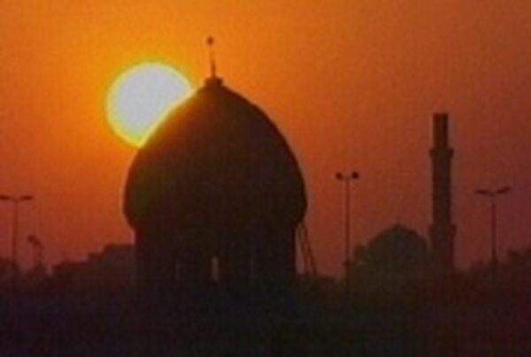 Najaf - Rebels still control shrine