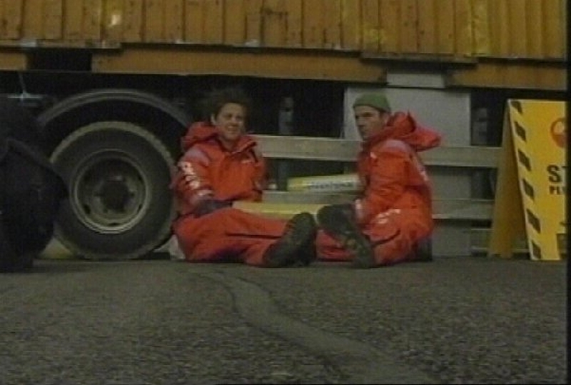 Greenpeace - Activists arrested in France