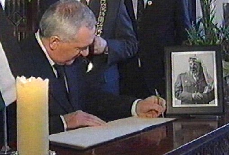 Bertie Ahern - Signs Book of Condolence