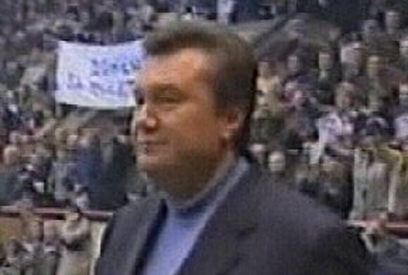 Viktor Yanukovich - Govt sacked by Parliament