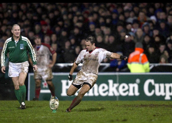 David Humphreys kicks the winning point against Gloucester at Ravenhill tonight