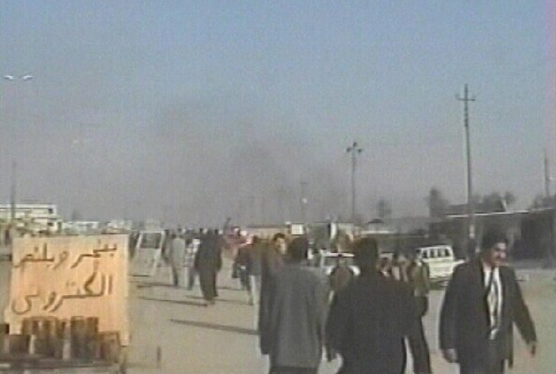 Baiji - Car bomb at police headquarters