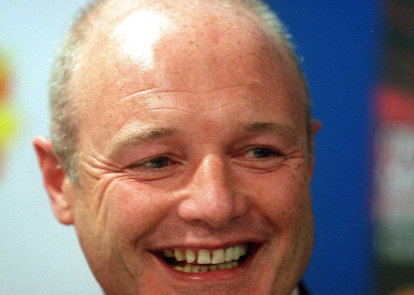 Chelsea chief executive Peter Kenyon