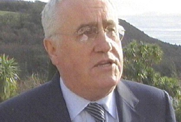 Dick Roche - Set for licences decision