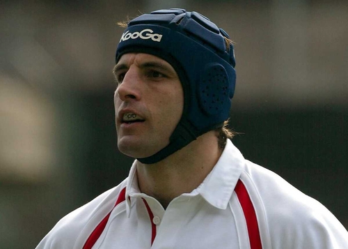 Danny Grewcock scored a try for Bath to give his side a 28-18 half-time lead over Saracens