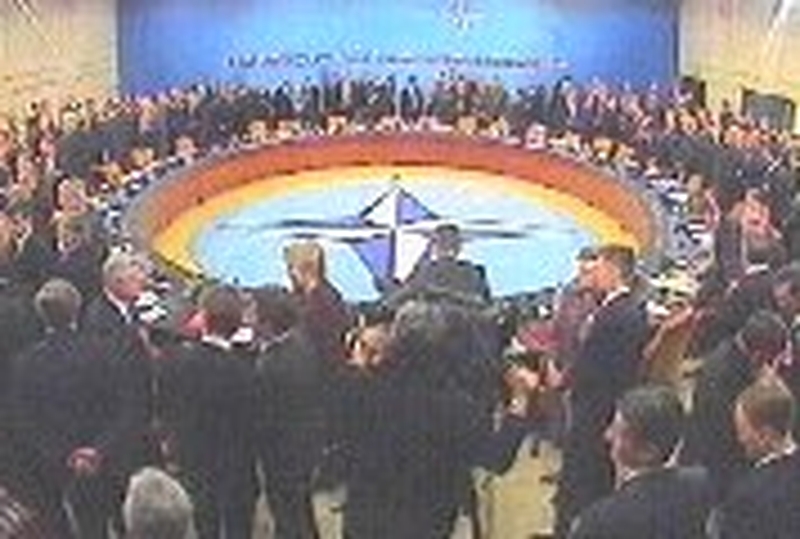 NATO summit - Agreement on Iraq