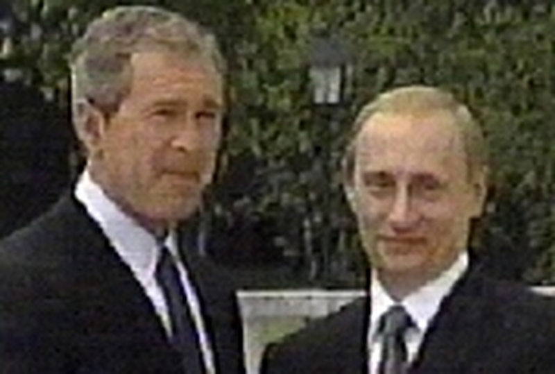 Bush &amp; Putin - Informal talks