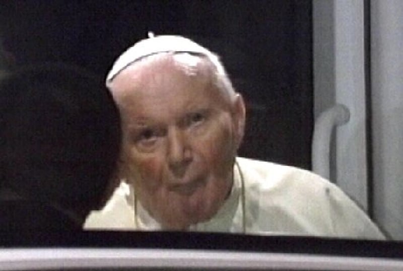 Pope John Paul II - Dies aged 84