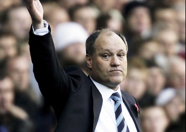 Martin Jol saw his Tottenham side strengthen their challenge for a Champions league spot against Man City this afternoon