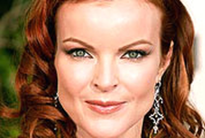 Cross - Reported to be expecting twins