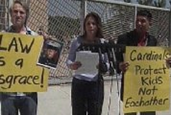 Law memorial mass - Protest in Rome today