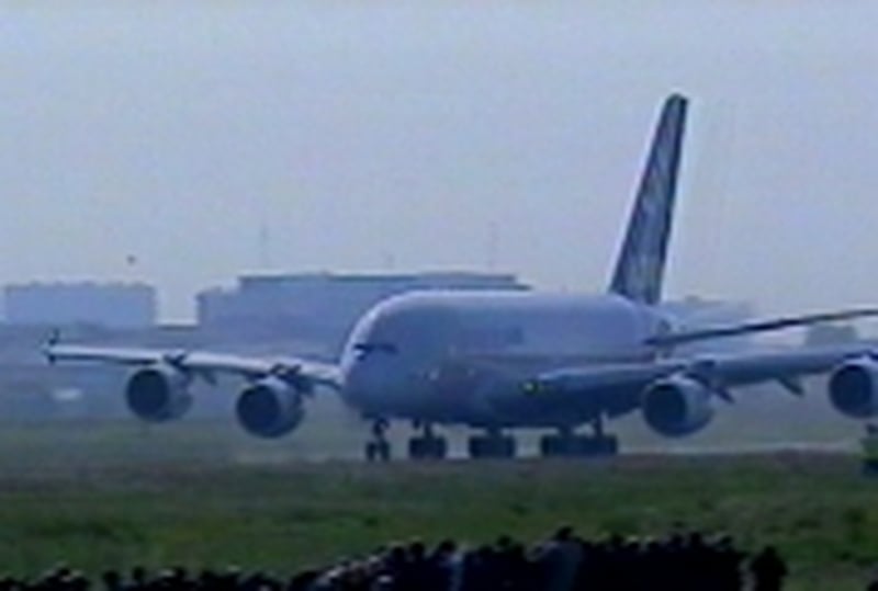 Airbus A380 - Test flights for super jumbo