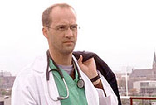 Edwards - Former ER star to work with Se7en director