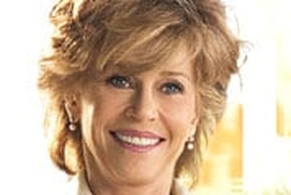 Fonda - Requests that magazine refrains from airbrushing photos