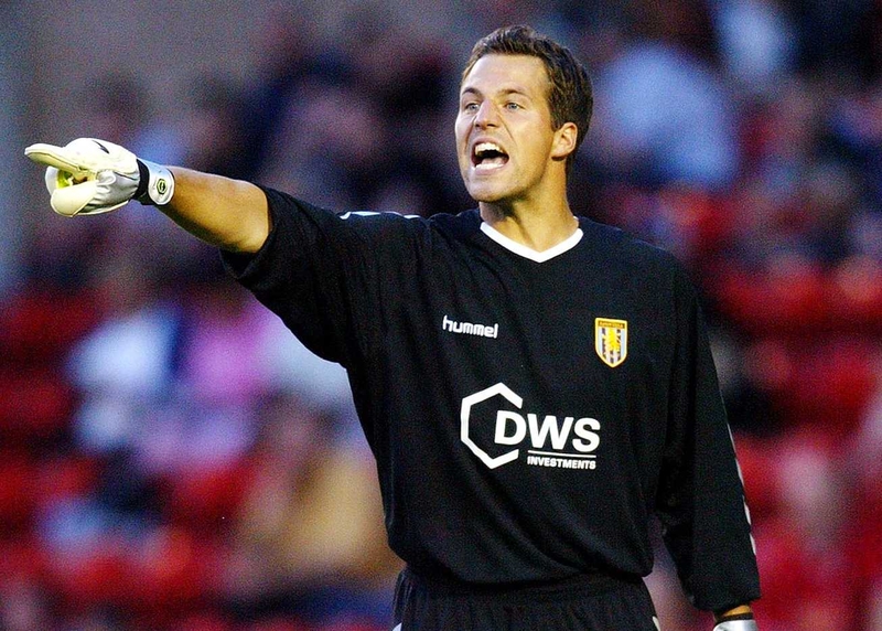 Thomas Sorensen kept the champions Chelsea at bay