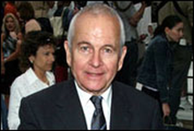 Holm - to play late Pope