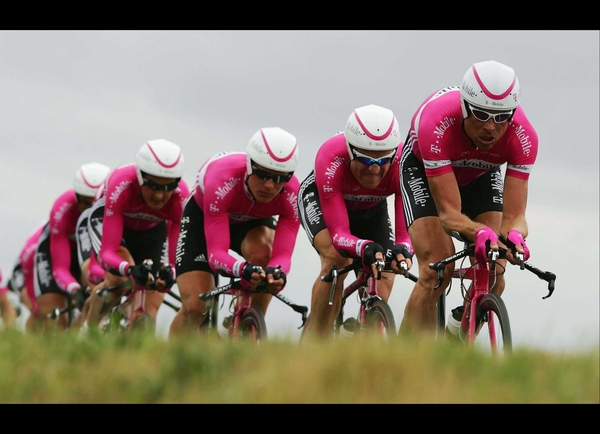 Landis to have hip replacement after Tour