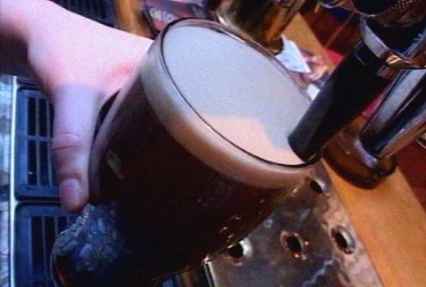 Pub glasses - Call for anti drink-drive message
