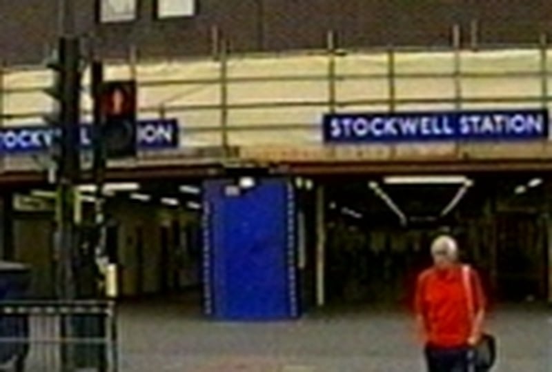 Stickwell, London - Dead man 'not connected' with bombs