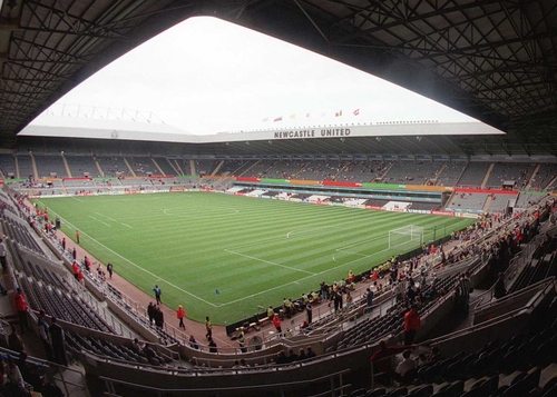 Joey Barton has yet to experience the passionate Geordie support at St James' Park