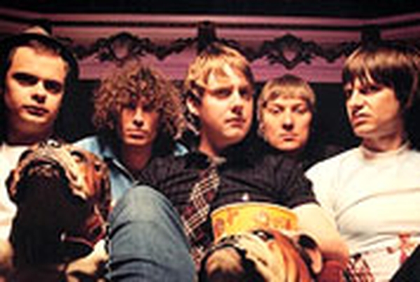 Kaiser Chiefs - Singer Ricky Wilson was injured in road accident
