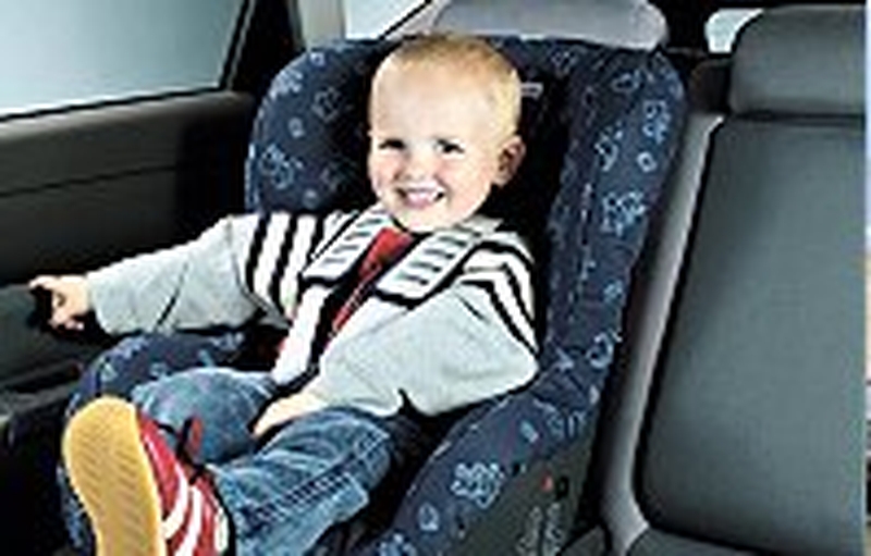 Car seats: unrestrained children at risk