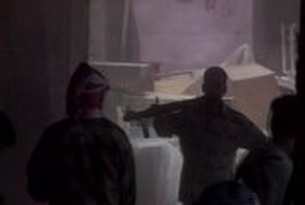 Baghdad - Six killed in café