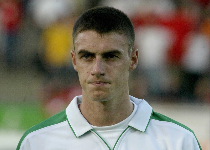 The prospect of regular first-team football has lured Darren Potter to St Mary's